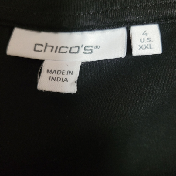 NWOT Chico's Black And White V-neck With Puffy Embroided Sleeves XXL Top - Picture 7 of 9